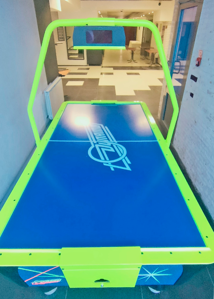 Аэрохоккей.png Аэрохоккей.png